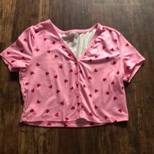 Cute pink  heart tee shirt cropped